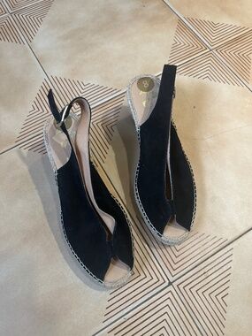 Sz 39/8 Paseart wedges black suede new